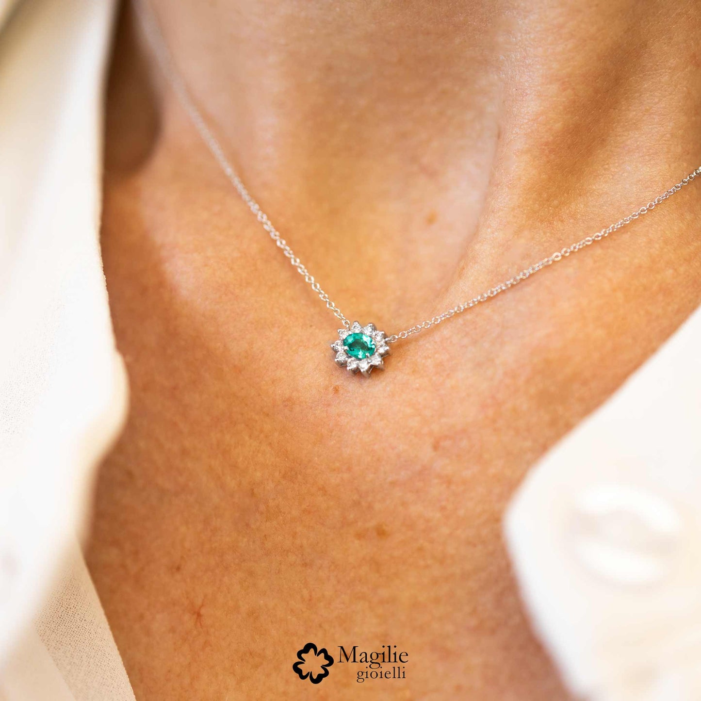 Collier Petit Fleur Smeraldo