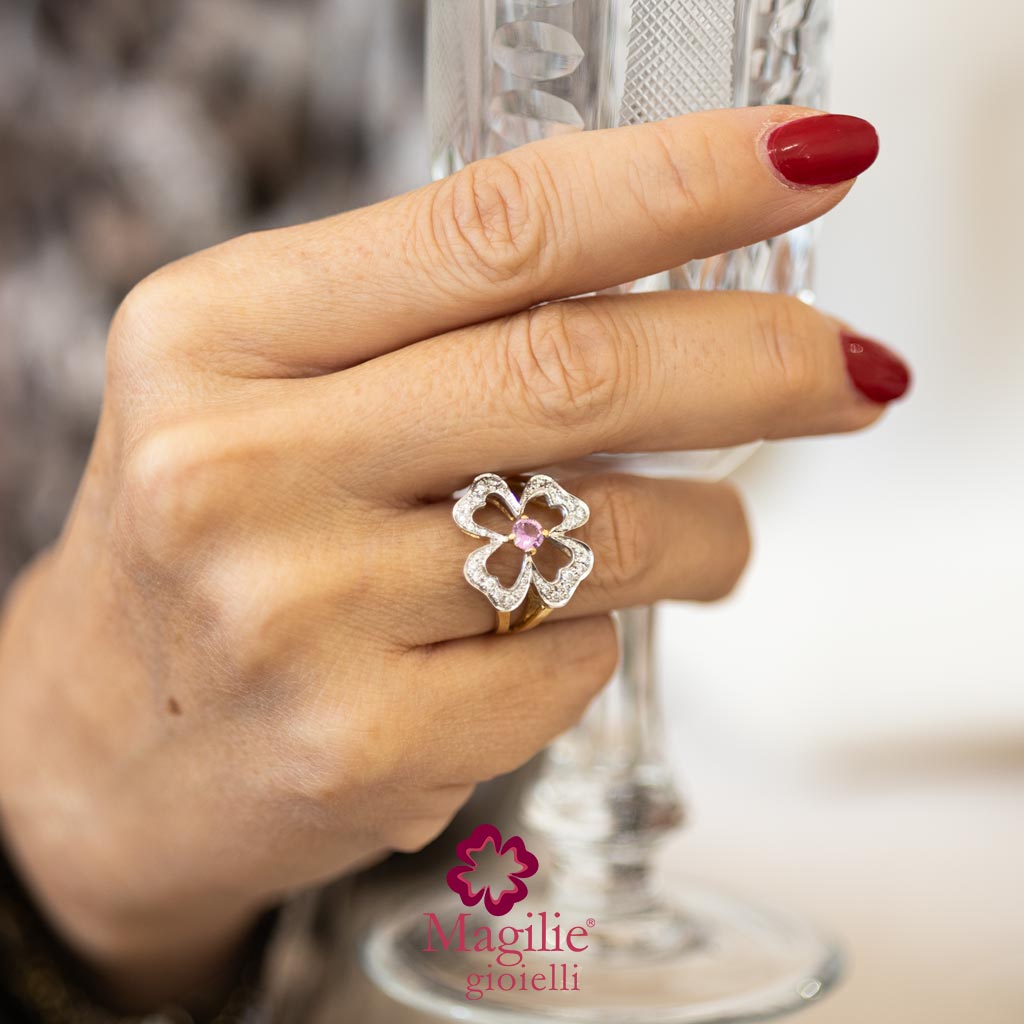 Anello Portafortuna diamanti e zaffiro rosa