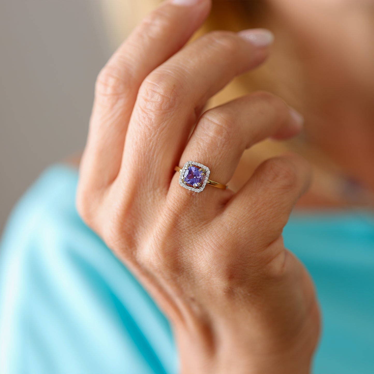 Anello Filo d'Aria Tanzanite